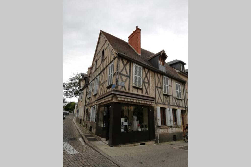 Apartamento Aux 3 Maillets Bourges Exterior foto